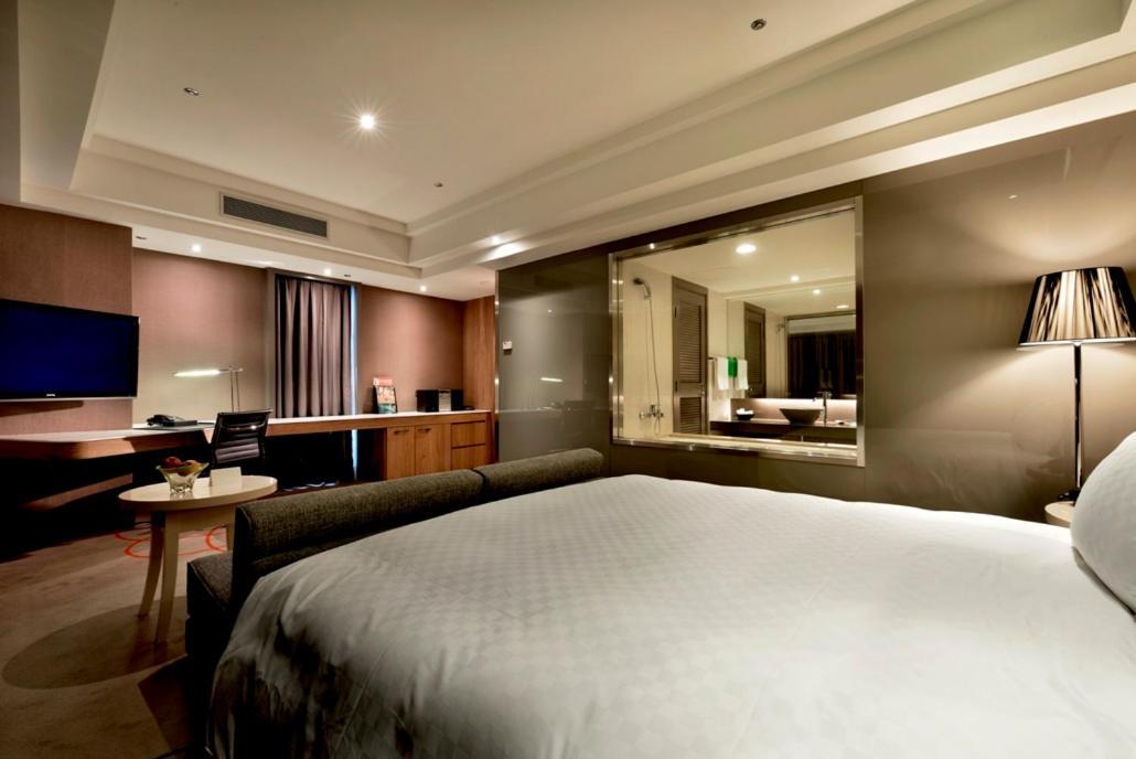 Hotel Royal Hsinchu Exterior photo Deluxe Room